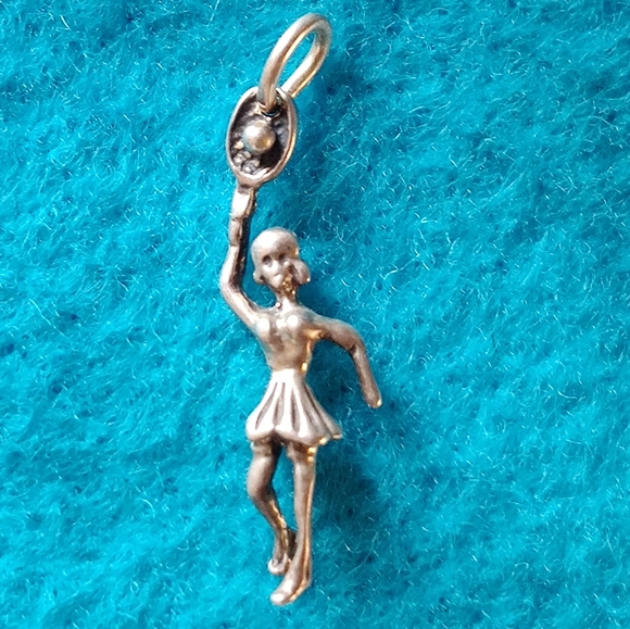 Vintage Sterling tennis player charm/pendant - Picture 1 of 5